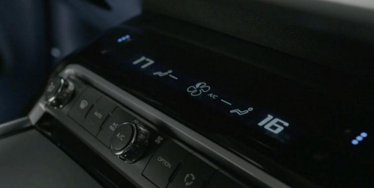 巴斯特的极致天窗工艺新葡京网上赌场遇见伟(图8)