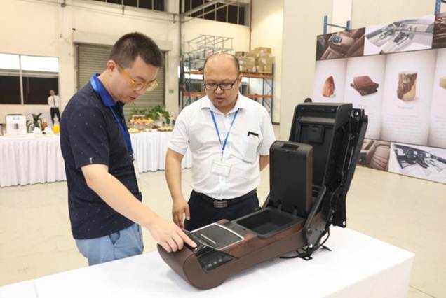 巴斯特的极致天窗工艺新葡京网上赌场遇见伟(图7)