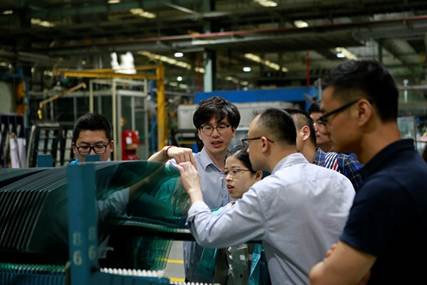 巴斯特的极致天窗工艺新葡京网上赌场遇见伟(图10)